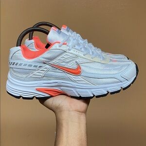 2011 Nike Initiator Women’s Running Sneakers “White Orange” Size 8  394053-180